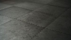 The Best Ways to Clean and Maintain Rubber Gym Floor Mats